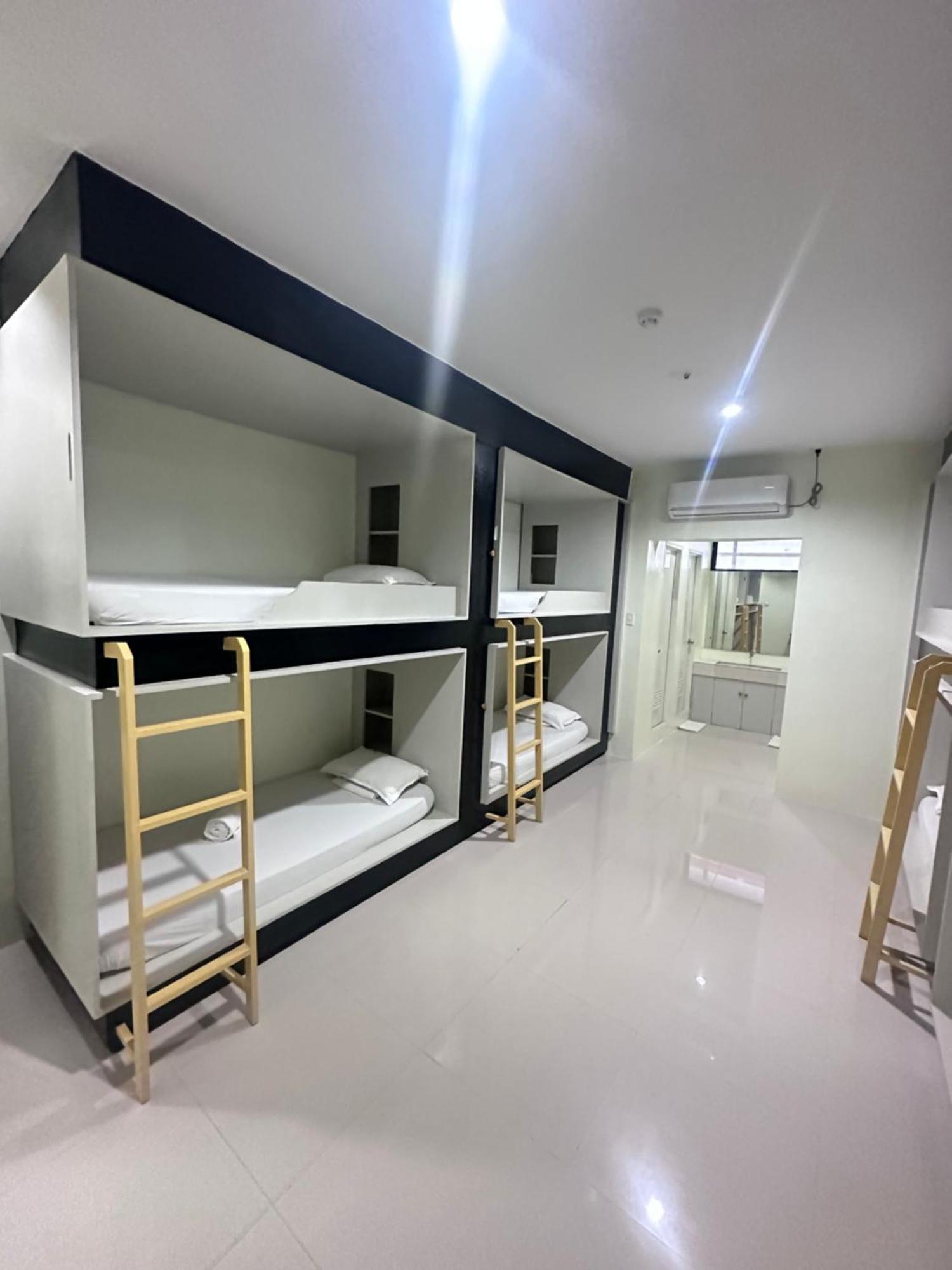 Travelbee Airport Inn Lapu-Lapu City Kültér fotó