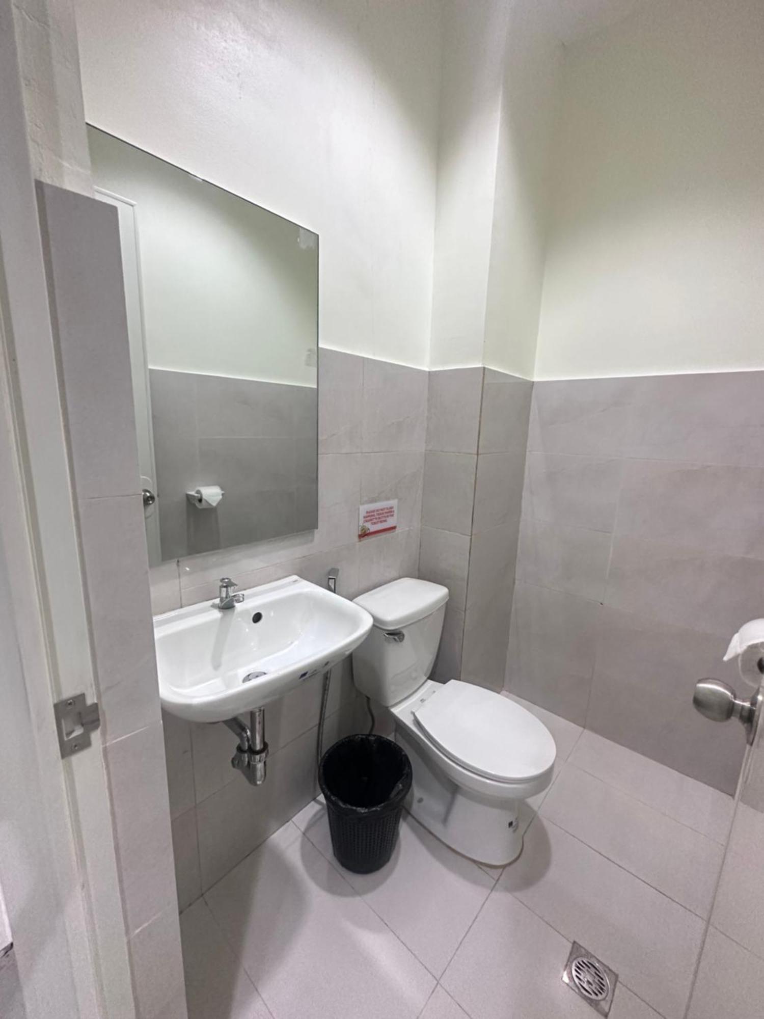 Travelbee Airport Inn Lapu-Lapu City Kültér fotó