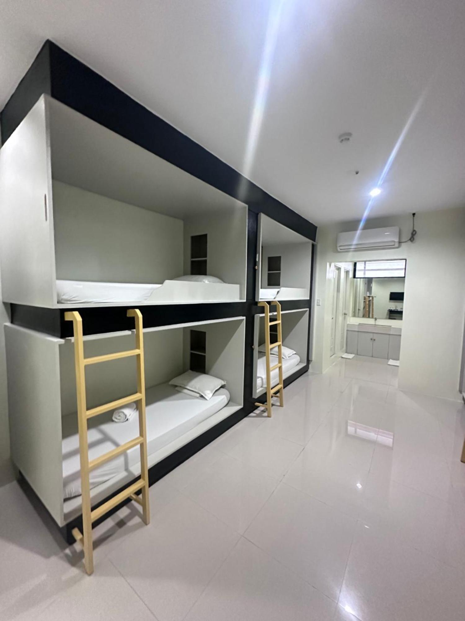 Travelbee Airport Inn Lapu-Lapu City Kültér fotó