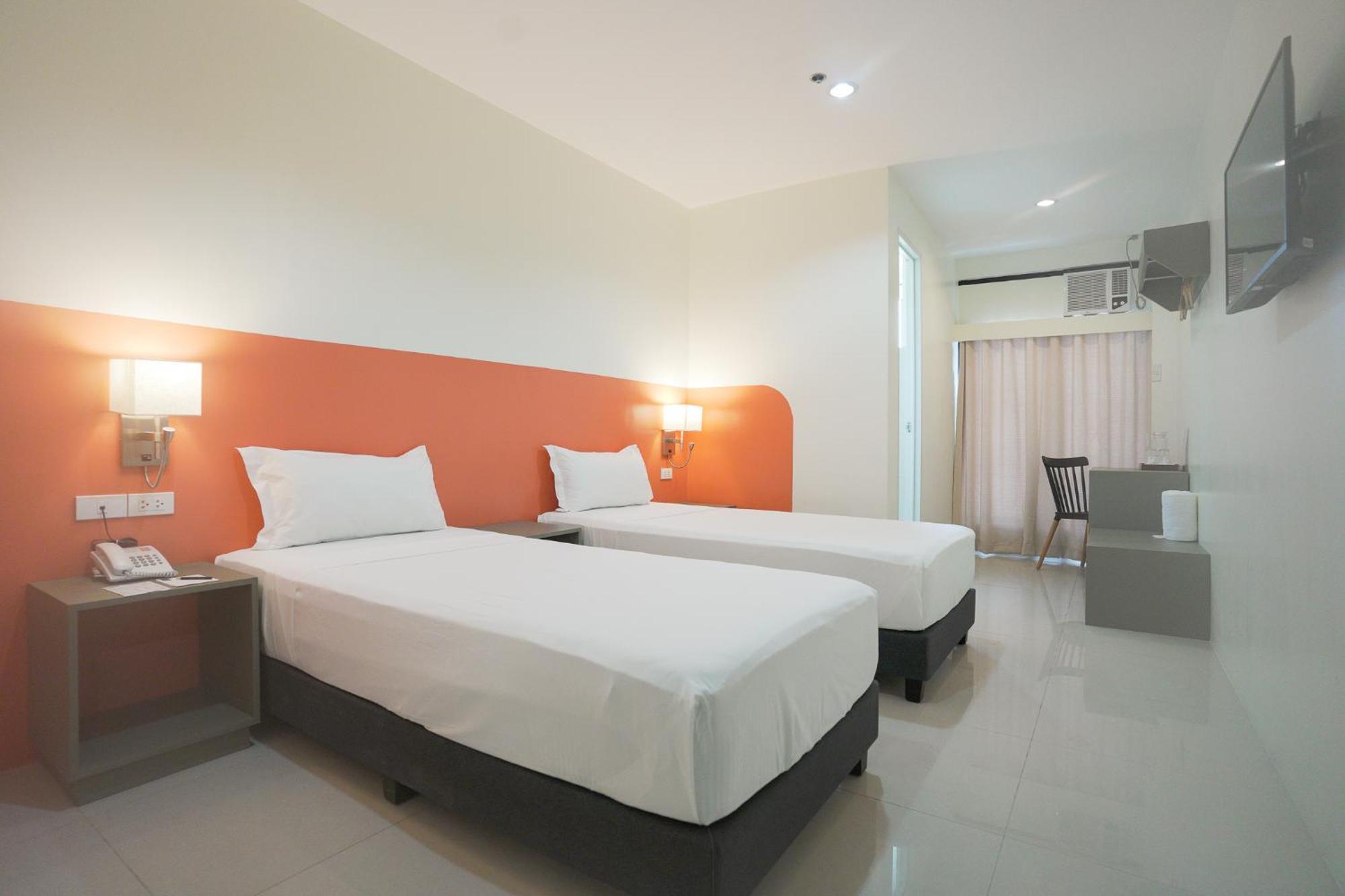 Travelbee Airport Inn Lapu-Lapu City Kültér fotó